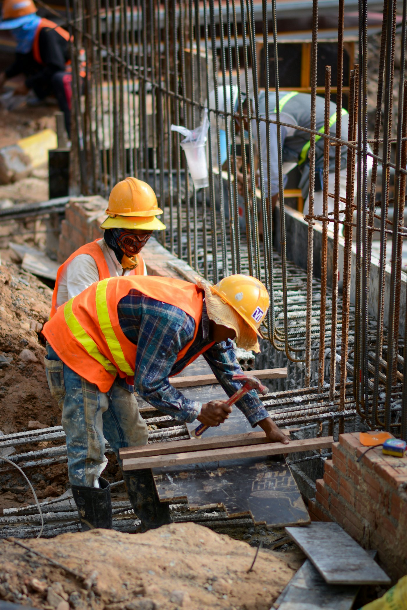 Bauarbeiter auf einer gewerblichen Baustelle